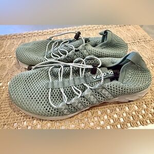 LGJPA Women's Quick Drying Water Shoes for Beach or Water Sports Lightweight